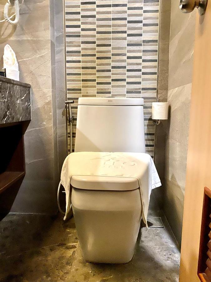 Ano Hotel Miri Zewnętrze zdjęcie