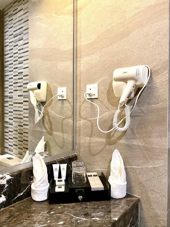 Ano Hotel Miri Zewnętrze zdjęcie