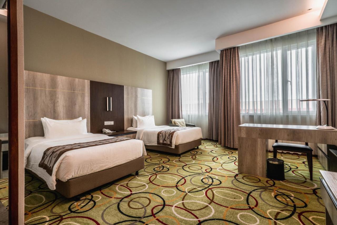Ano Hotel Miri Zewnętrze zdjęcie